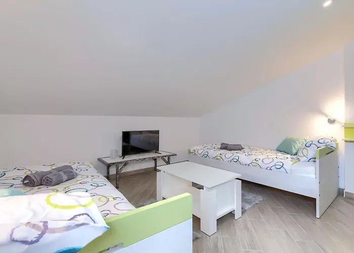 Apartament Joy By Interhome *