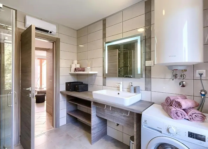 Joy By Interhome Apartament Pula